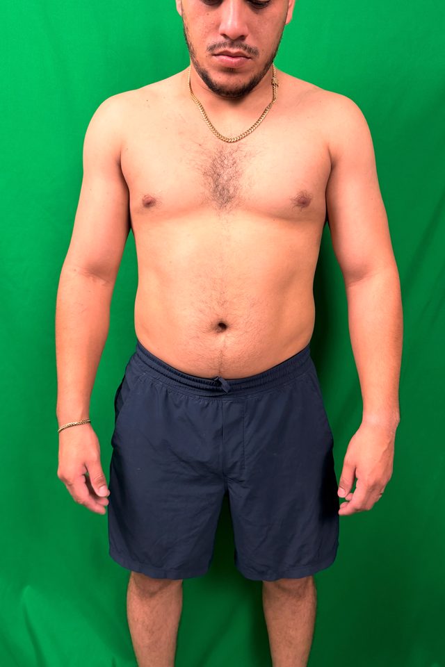 Luciano antes de la recomposición corporal con Raudel Flores, en 85 kg.